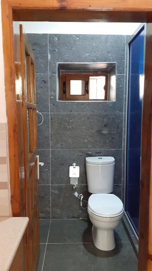Eva Apartments Dhërmi Esterno foto