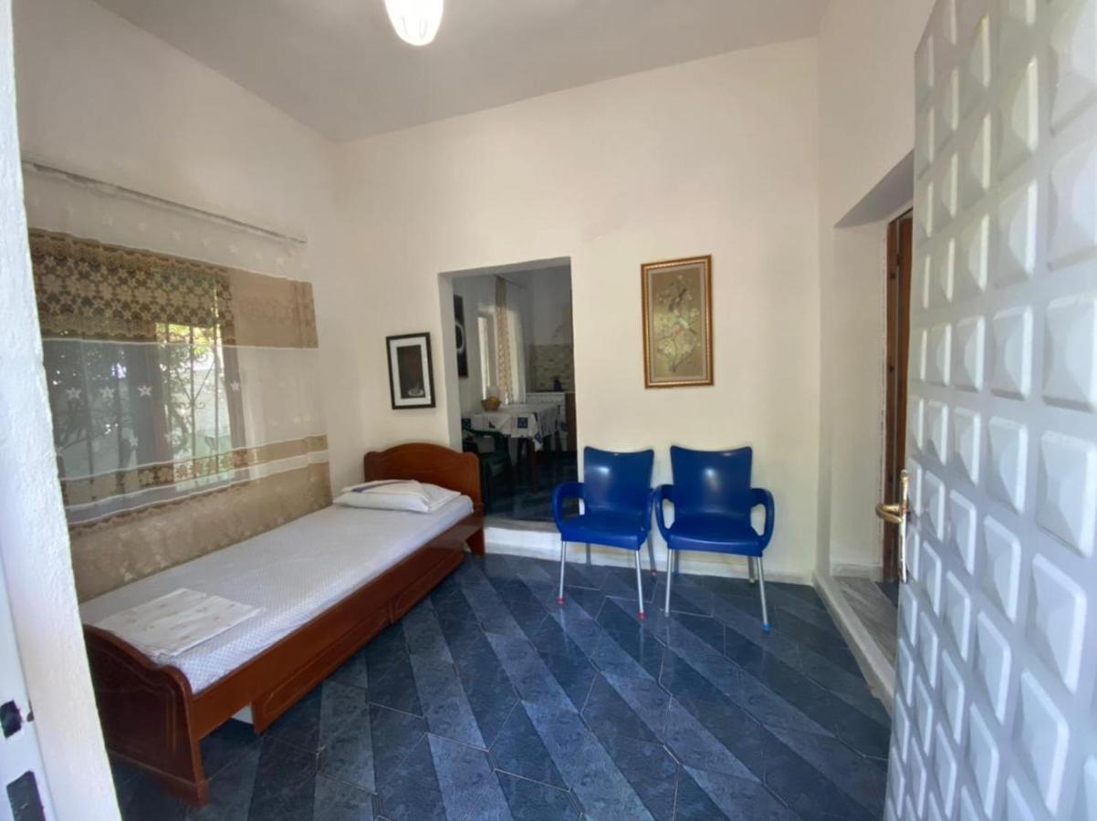 Eva Apartments Dhërmi Esterno foto