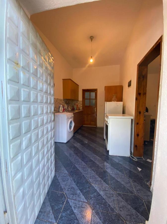Eva Apartments Dhërmi Esterno foto